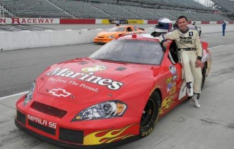 Vom avea primul pilot roman in NASCAR: Claudiu David