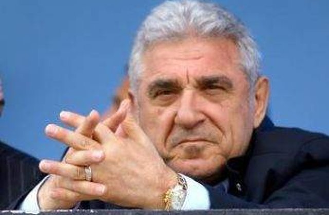 Ioan Becali: "Nevestele napoletanilor ma asteapta!"