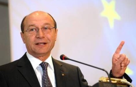 Basescu a promulgat Legea Pensiilor