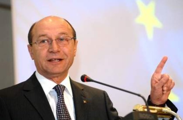 Basescu a promulgat Legea Pensiilor