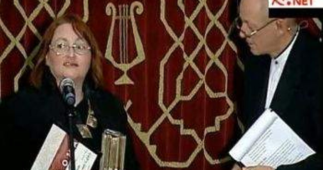 O verisoara "falsa" a ridicat premiul lui Basescu la "Zece pentru Romania"