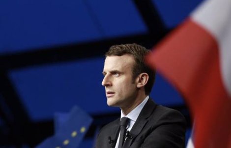 Macron i-a spus lui Trump ca va apara Acordul de la Paris