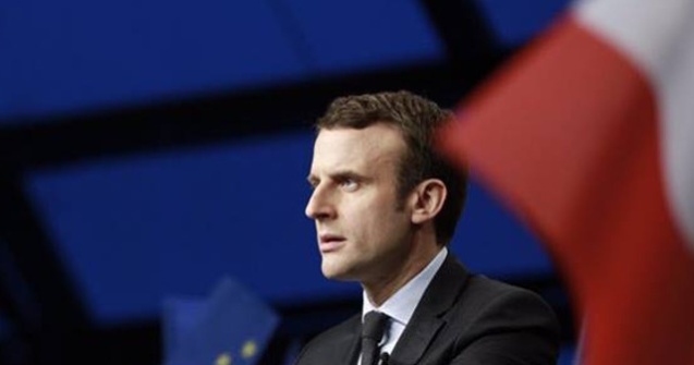 Macron i-a spus lui Trump ca va apara Acordul de la Paris