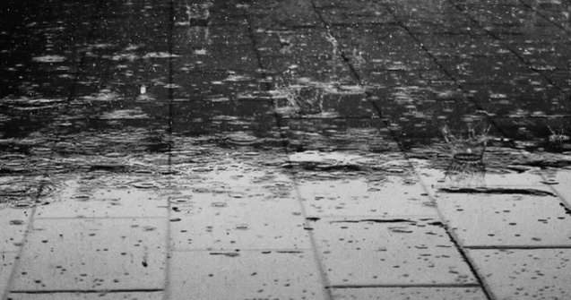 Informare meteo: Temperaturi scazute, ploi torentiale, vant si bruma in aproape toata tara