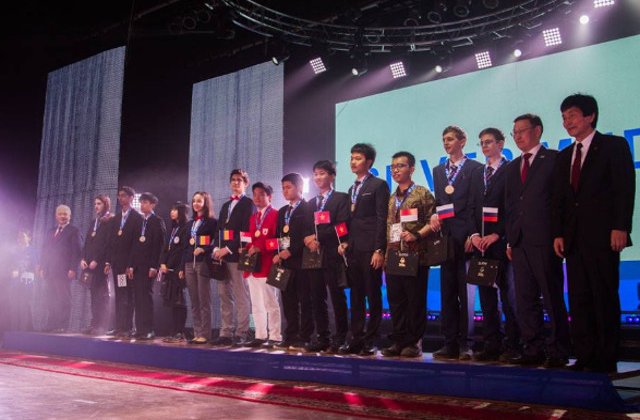 Aur si argint pentru Romania la Olimpiada Asiatica de Fizica