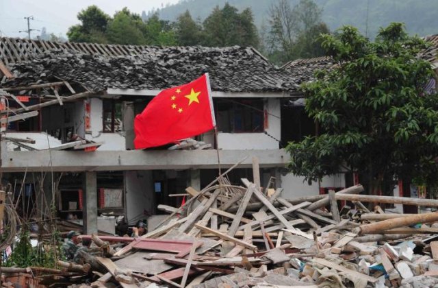 Opt morti si peste 20 de raniti in urma unui cutremur moderat in vestul extrem al Chinei