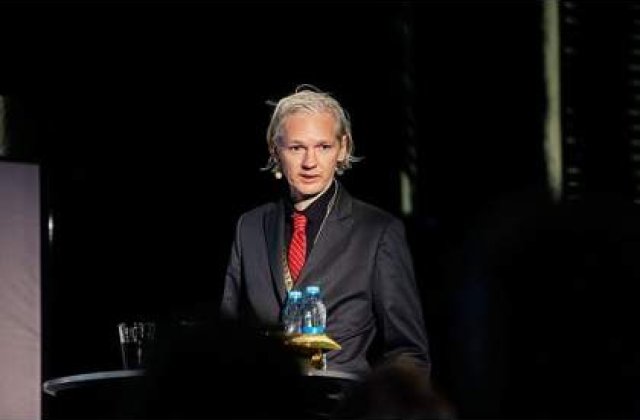 Fondatorul WikiLeaks, consemnat intr-o resedinta de lux din Anglia