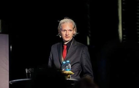 Fondatorul WikiLeaks, consemnat intr-o resedinta de lux din Anglia