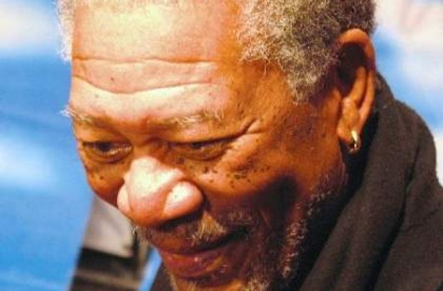 Morgan Freeman a aflat ca a murit de pe Twitter