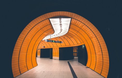 Cum poate tehnologia LED sa influenteze siguranta conducatorilor auto in tuneluri