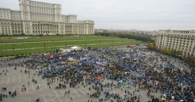 Circulatia in Piata Constitutiei, inchisa