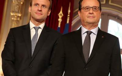 Emmanuel Macron este primit...