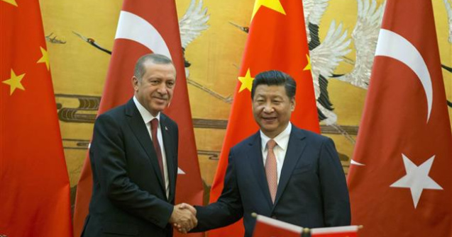 Jinping si Erdogan s-au intanit si au promis legaturi mai stranse