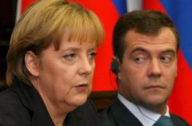 Medvedev: Era dominatiei economice americane s-a incheiat