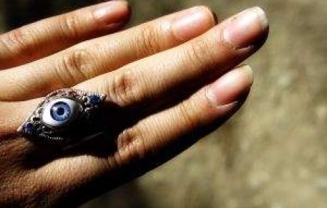 S-a inventat mana care vede