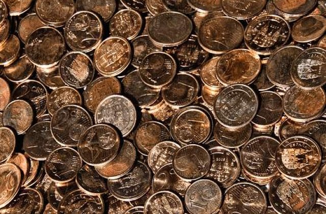 La Tribune: Retragerea unui stat din zona euro = iesirea din UE