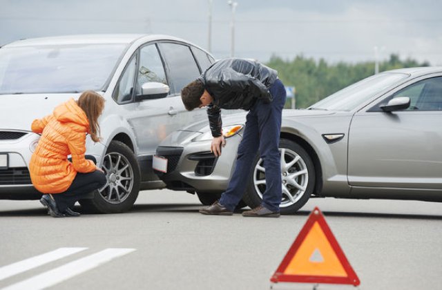 Noile tarife de referinta pentru RCA, aproape similare cu cele actuale: companiile de asigurari vor putea cere sume cu pana la 50% mai mari