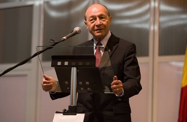 Traian Basescu: O sa ii dau o veste proasta lui Victor Ponta, il dau in judecata