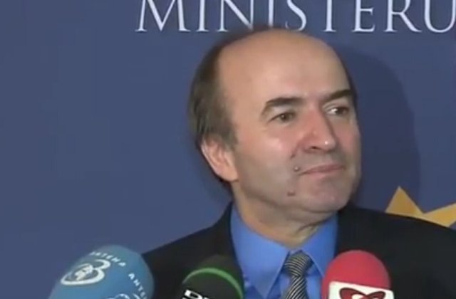 Toader: Codurile penale nu sunt inca in parametrii constitutionali