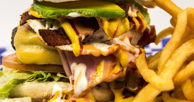 Studiu: In cat timp arzi caloriile dupa ce ai consumat mancare de tip fast food?