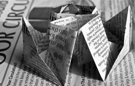  Top  7 idei pentru a folosi ziarele vechi intr-un mod inedit