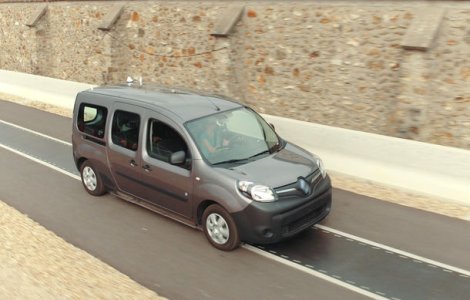 Solutie inedita pentru masinile electrice: incarcarea wireless a bateriei in timpul mersului