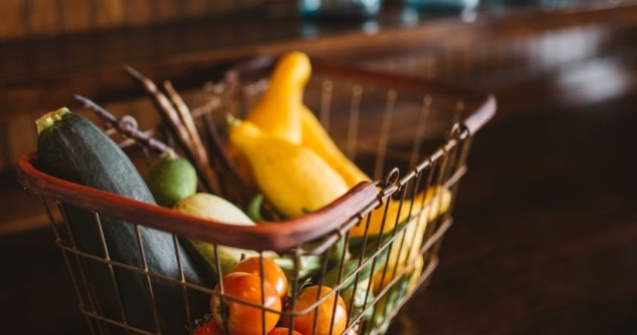 O farmacie a inlocuit medicamentele cu alimente proaspete