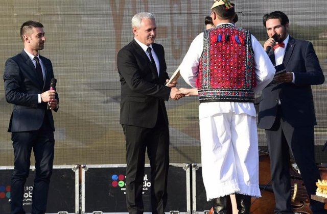 [Foto] Liviu Dragnea a primit titlul de ambasador al turismului maramuresean