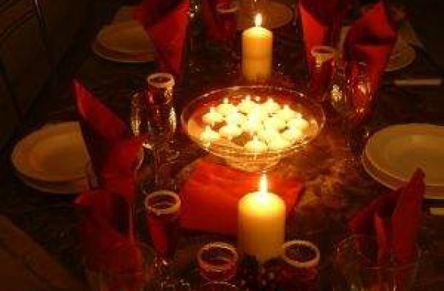 5 articole pentru masa de Craciun