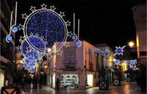  Top  Craciunul - sarbatoare a bucuriei si familiei