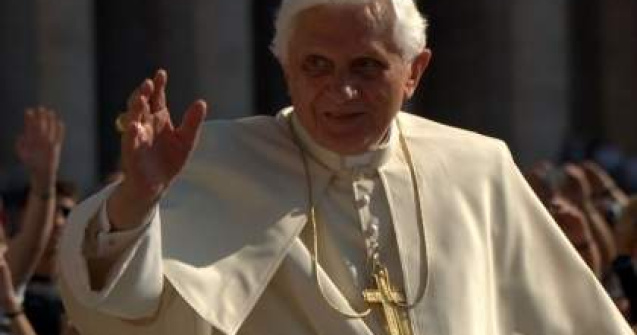 O romanca a stat la masa cu Papa Benedict al XVI-lea, de Craciun