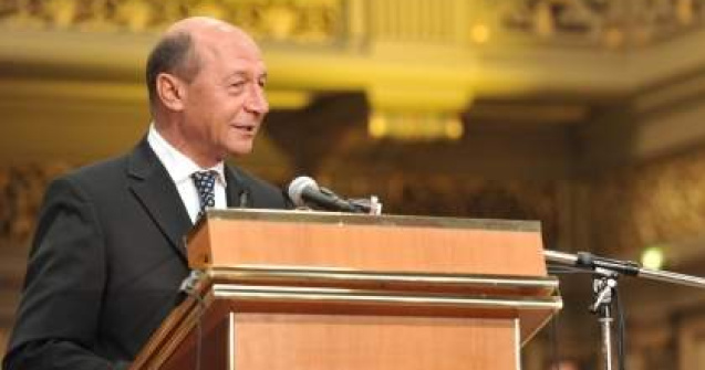 Ce ne ureaza Basescu de sarbatori?