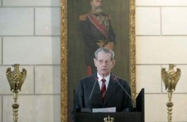 Regele Mihai spera la "respect si etica" in 2011