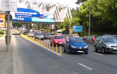 Haos la intrarea in Bucuresti, din cauza benzii unice pentru autobuze