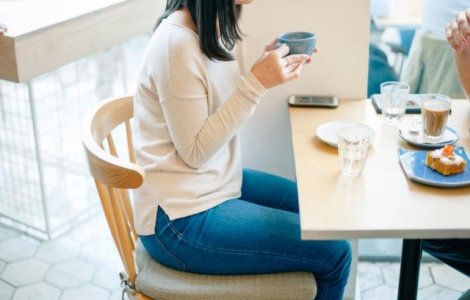  Top  7 alimente pe care sa nu le mai mananci niciodata la munca