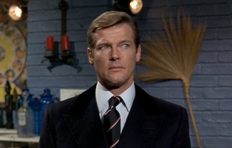 Actorul Roger Moore a murit la varsta de 89 de ani