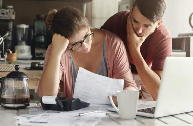 Ratele la Prima Casa vor creste, avertizeaza analistii. Cat vor plati cei care au luat un astfel de credit