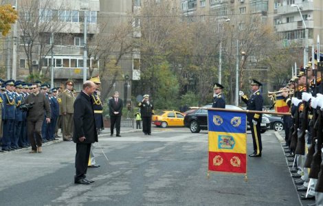 Basescu se lupta pentru pensiile militarilor