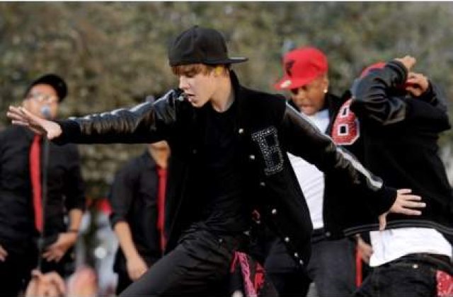 Justin Bieber vrea sa ajute orfanii din Romania