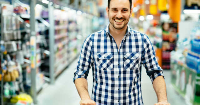 Comertul, un domeniu dinamic si profitabil. Ce sectoare sunt cele mai rentabile