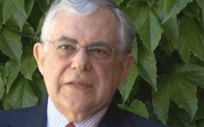 Fostul premier elen Lucas...