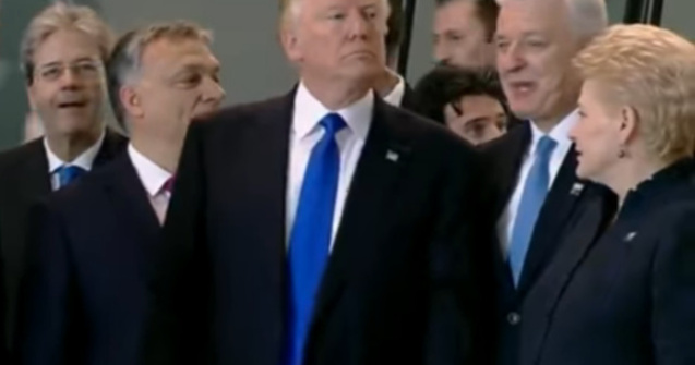  Video  Presedintele Donald Trump, gest jignitor la summitul NATO
