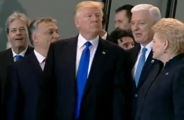 [Video] Presedintele Donald Trump, gest jignitor la summitul NATO