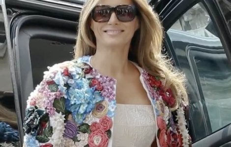 Melania Trump a purtat un sacou de 50.000 de dolari in Italia
