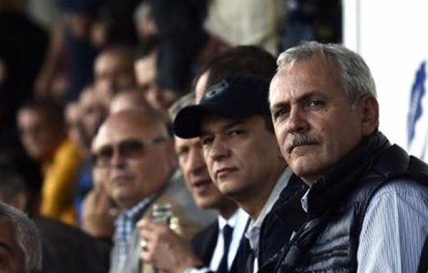  Foto  Liviu Dragnea, la un meci de rugby alaturi de premierul Grindeanu