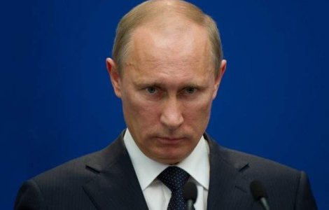 Mii de oameni au protestat la Moscova fata de planurile Guvernului de a demola blocuri sovietice