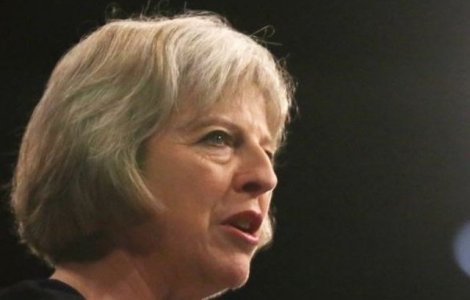 Cantec anti-Theresa May, in topul iTunes din Marea Britanie