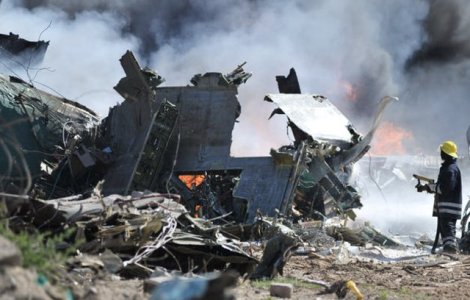  Video  Kabul: Explozie puternica in cartierul palatului prezidential si ambasadelor, soldata cu cel putin 80 morti si 350 de raniti