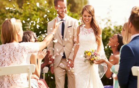  Top  7 lucruri pe care sa NU le porti niciodata la o nunta