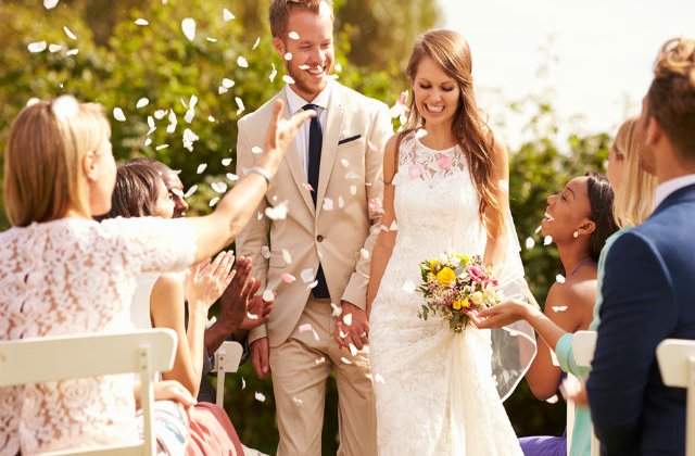 7 lucruri pe care sa NU le porti niciodata la o nunta